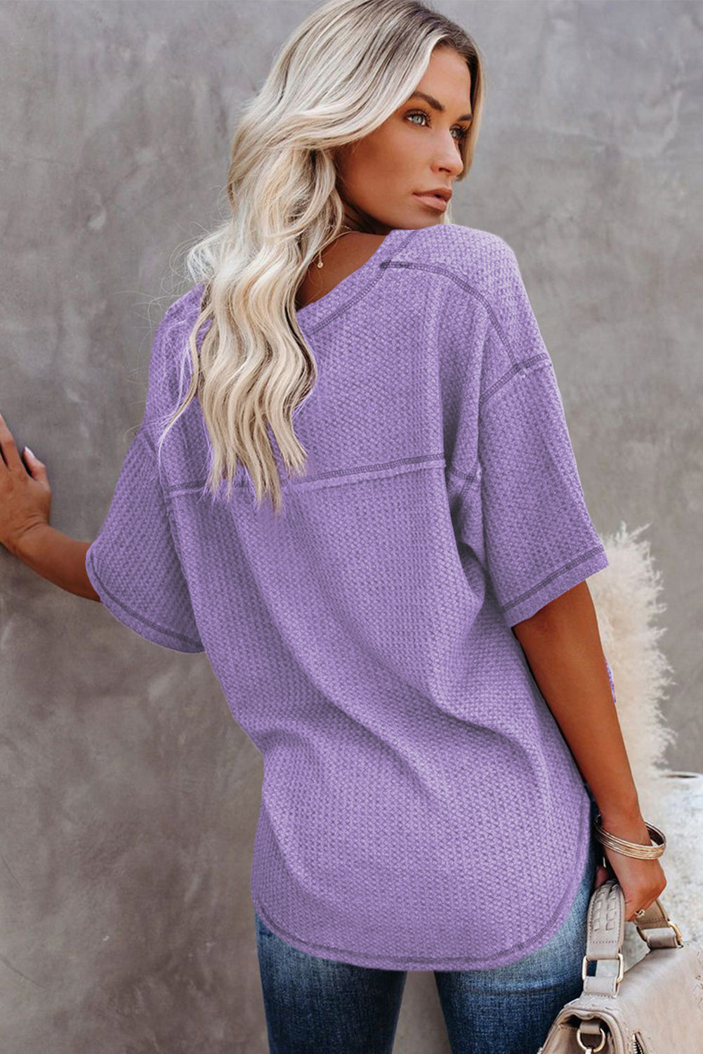 White Exposed Seam Half Sleeve Knitted V Neck Textured Top